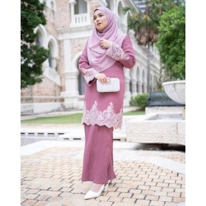 Baju Kurung Moden Lace Hayley - Hibiscus