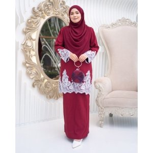 Baju Kurung Moden Lace Hayley - Maroon